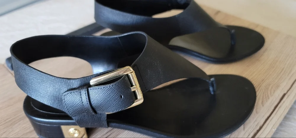 Sandals: sizes 7.5, black, MK - Picture 3 of 4